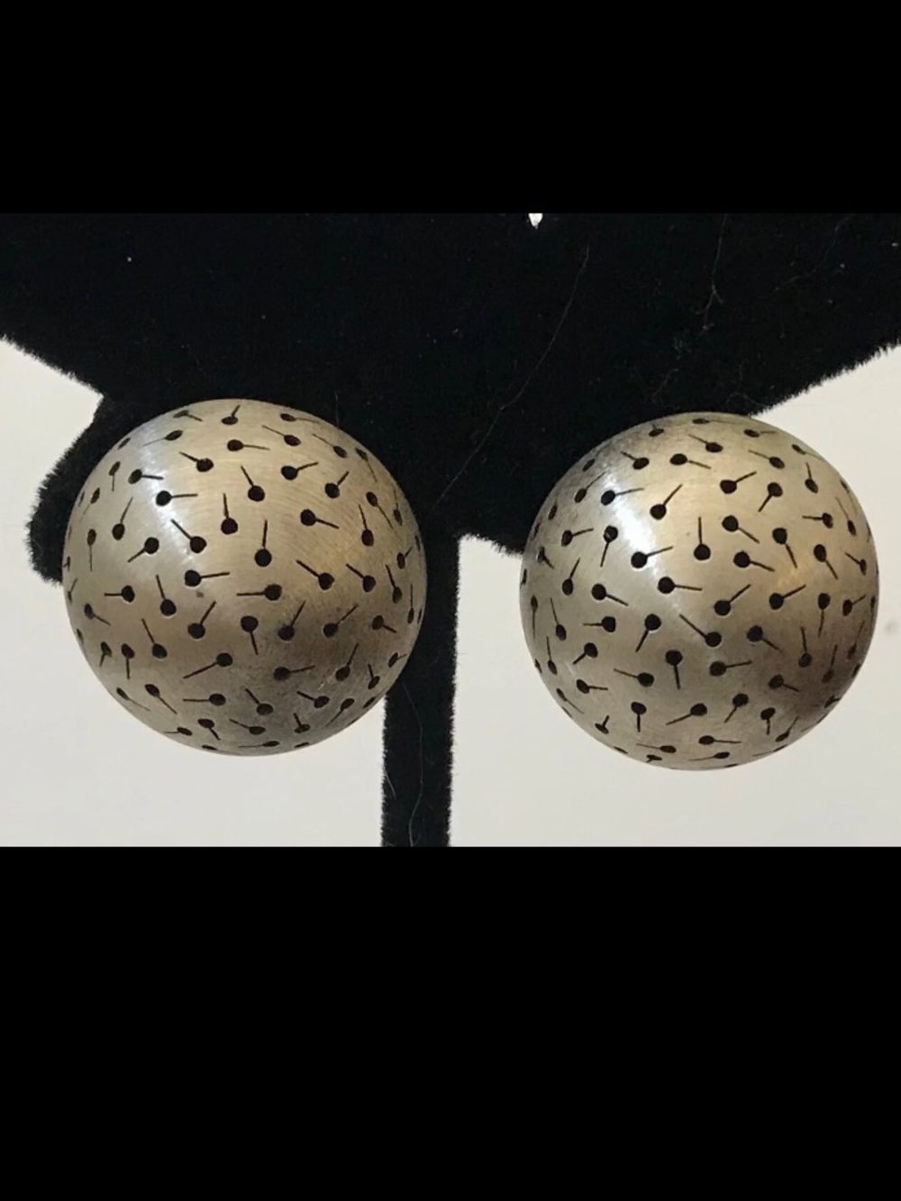 Vintage Poland Quadrat Sterling Silver Maze Dome Pierced Earrings